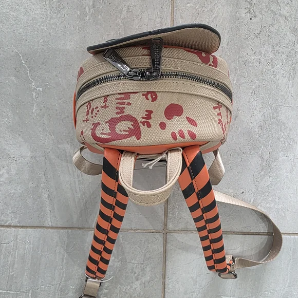 Loungefly NYCC 2023 Trick ‘R Treat Sam Mini Backpack NWT - Picture 7 of 8